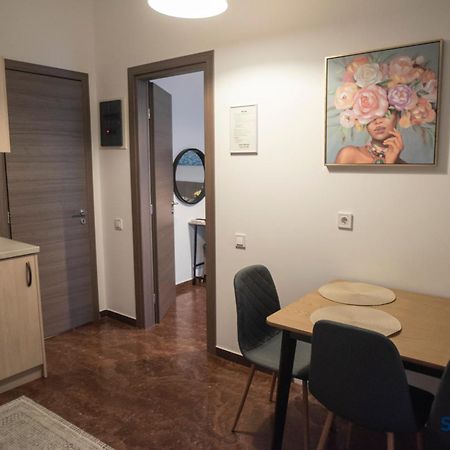 Explore Greece From Lovely City Centre Apartment Chalkís Zewnętrze zdjęcie