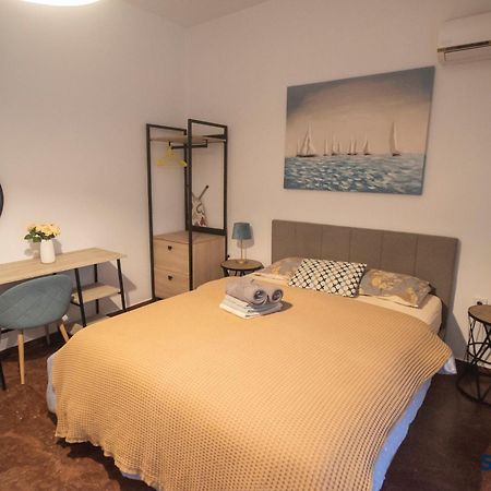 Explore Greece From Lovely City Centre Apartment Chalkís Zewnętrze zdjęcie